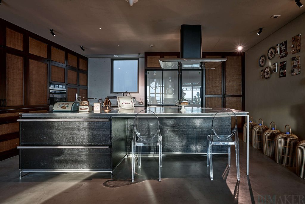 Penthouse Sai Gon Thuy Phap