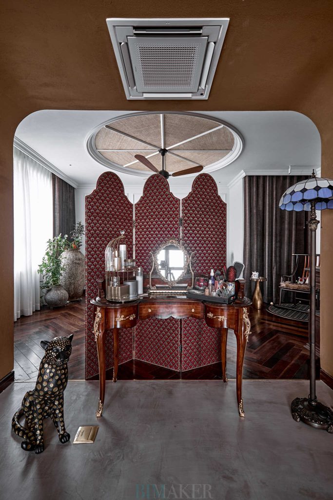 Penthouse Sai Gon Thuy Phap